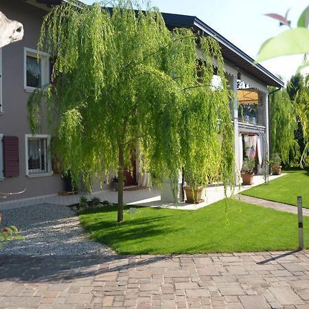 Asso Bed & Breakfast Манерба-дель-Гарда Екстер'єр фото