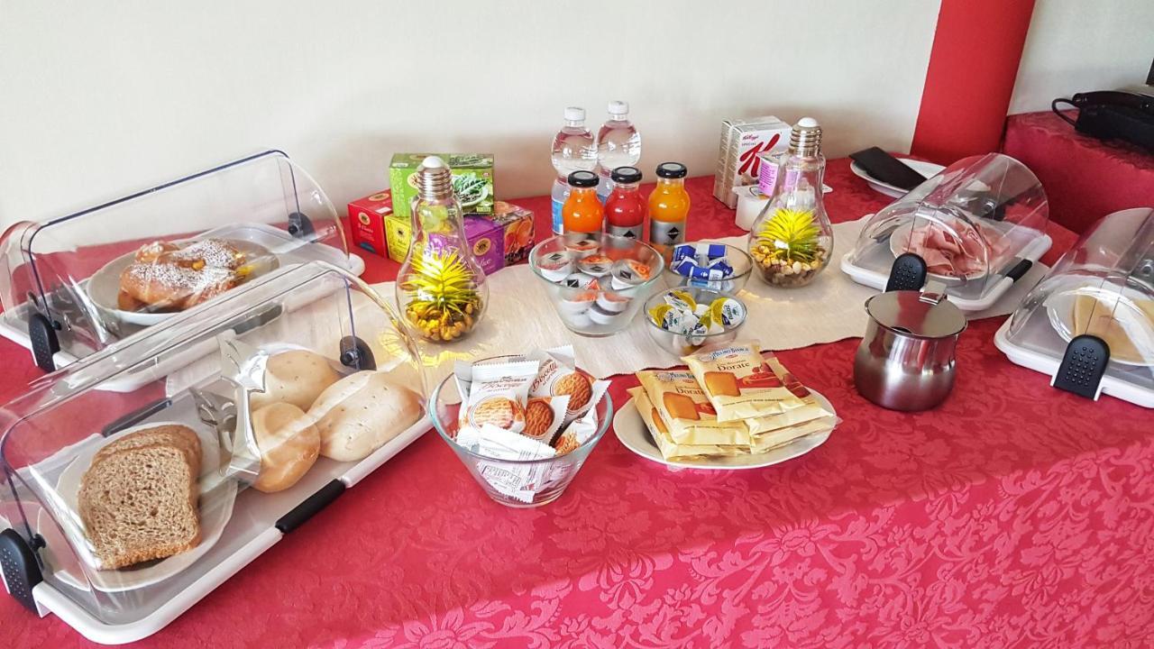 Asso Bed & Breakfast Манерба-дель-Гарда Екстер'єр фото