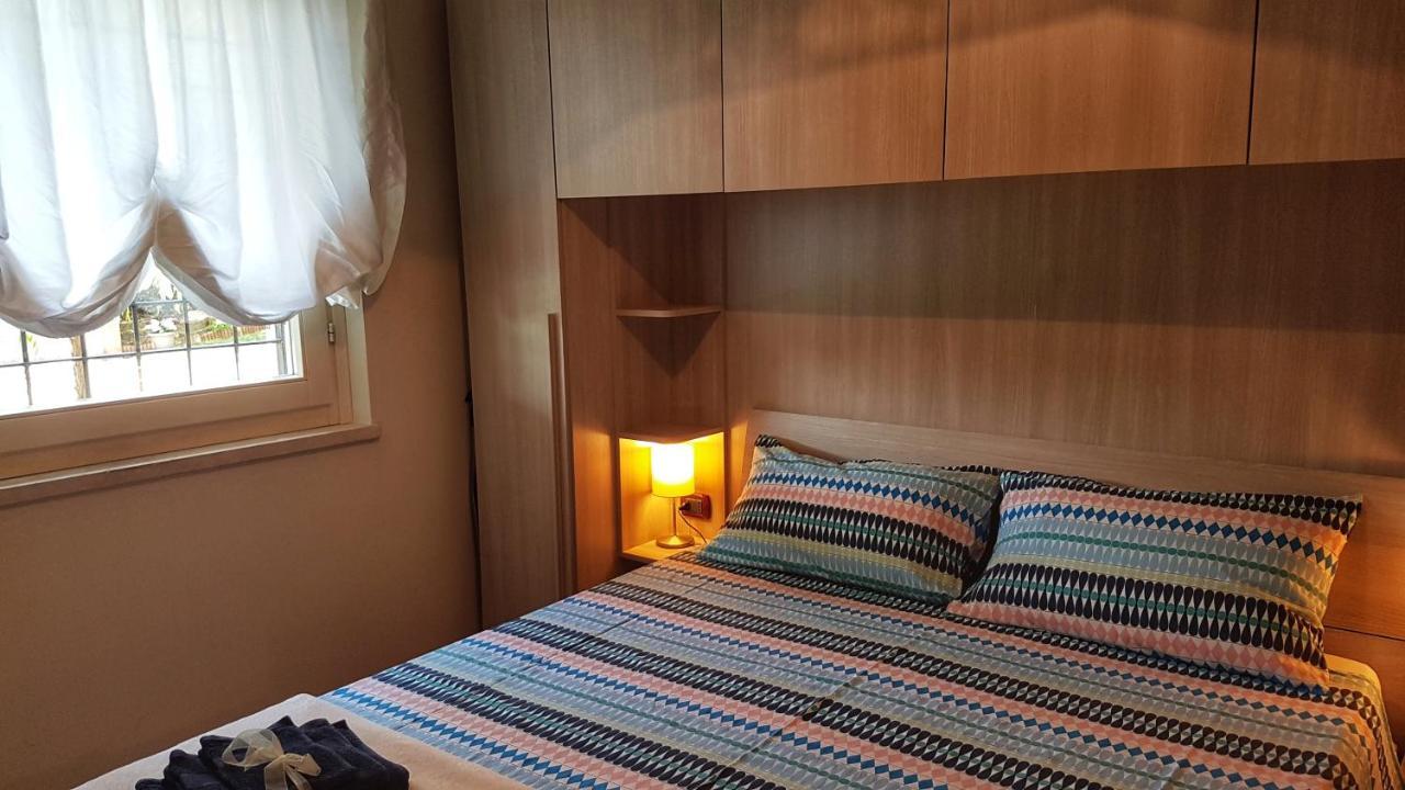 Asso Bed & Breakfast Манерба-дель-Гарда Екстер'єр фото