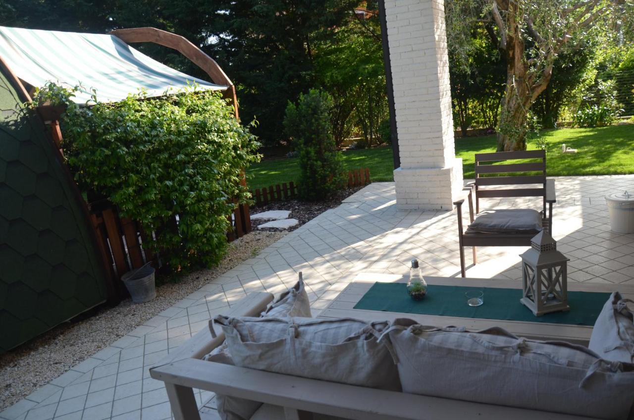 Asso Bed & Breakfast Манерба-дель-Гарда Екстер'єр фото