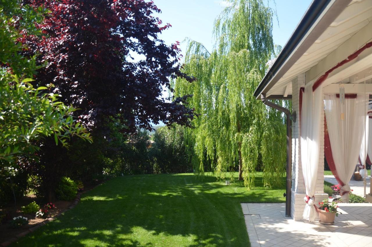 Asso Bed & Breakfast Манерба-дель-Гарда Екстер'єр фото