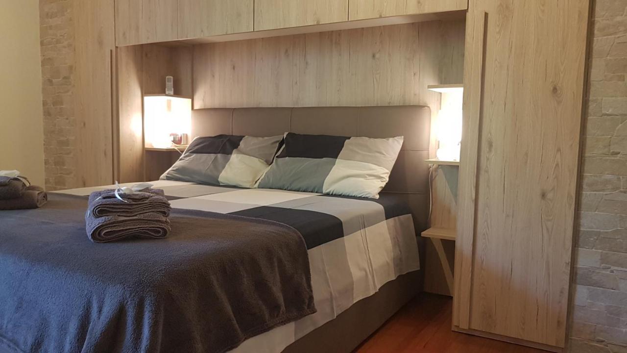 Asso Bed & Breakfast Манерба-дель-Гарда Екстер'єр фото