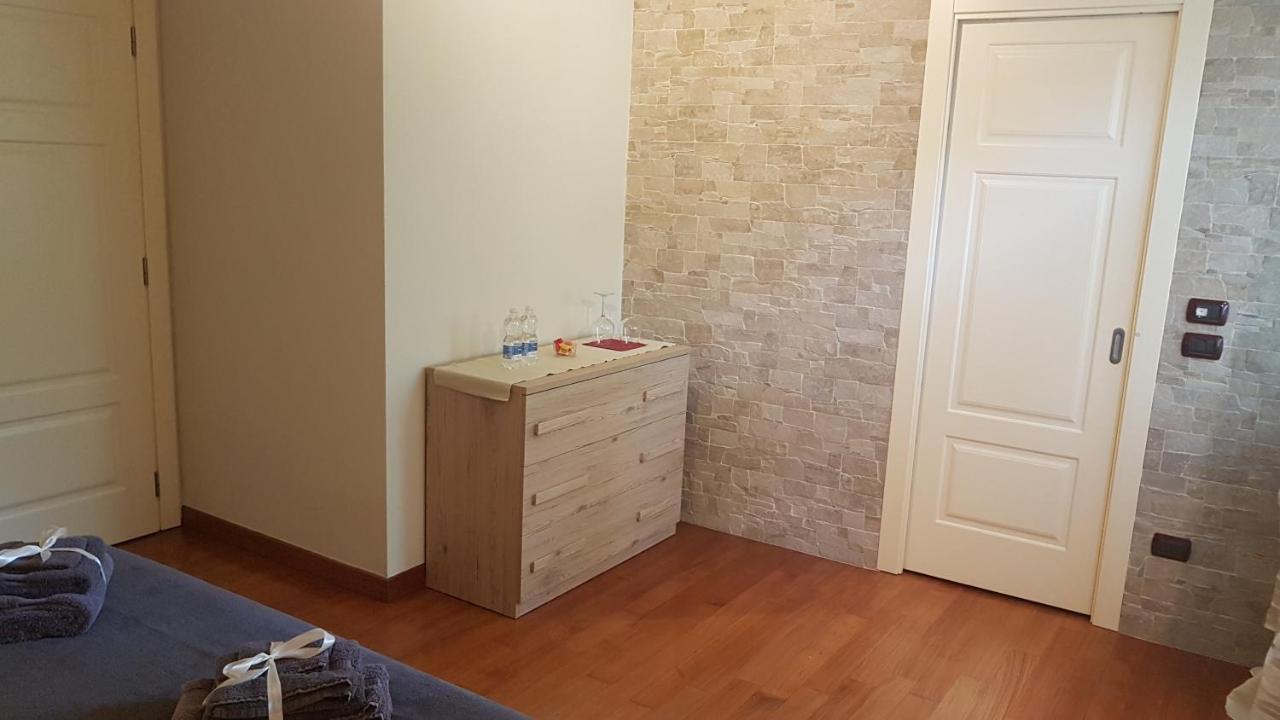 Asso Bed & Breakfast Манерба-дель-Гарда Екстер'єр фото